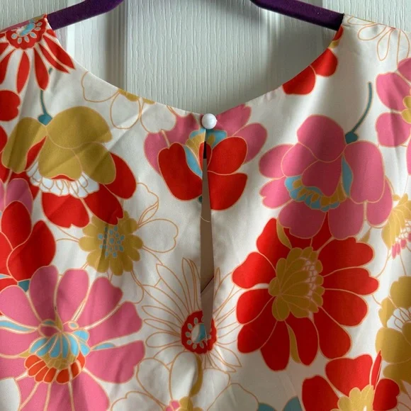 Retro Floral Pink and Orange Ruffle Short Romper Size 2X - Picture 6 of 8